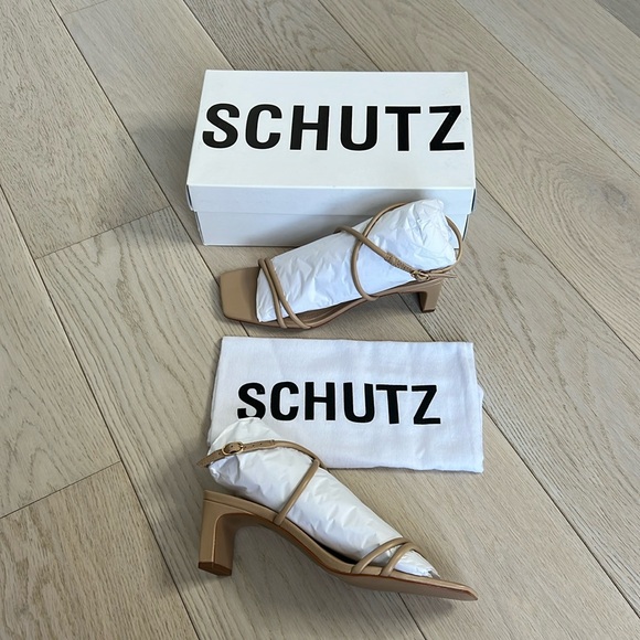 Schutz Aimee Block Heeled Sandals Shoes Heels Light Nude Size 7 NWT - Picture 2 of 10